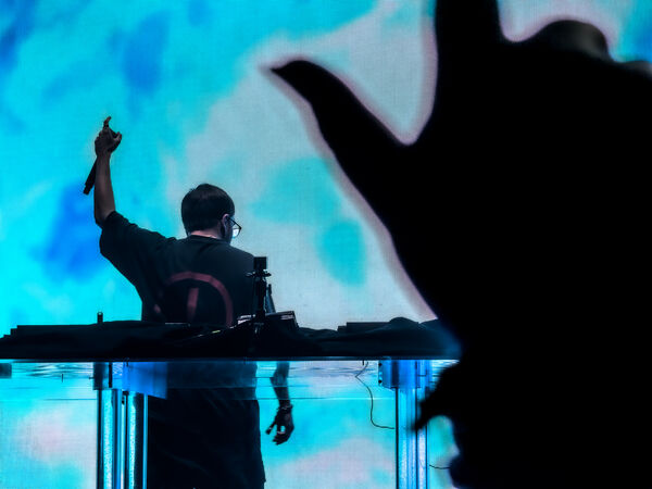 Both Hands Up