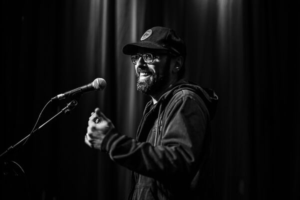 He'll Get Them Laughing