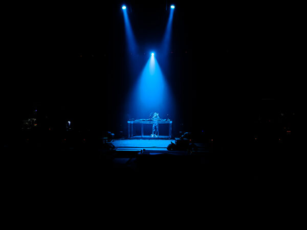 Sippy Takes the Stage