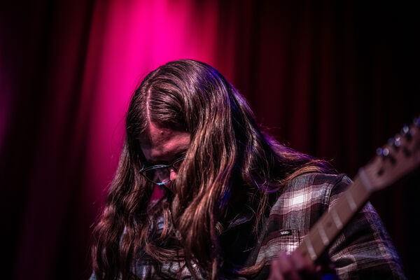 Stokelys Rhythm Guitarist